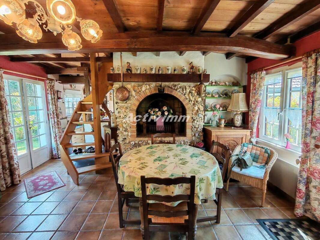 4298 22 - Maison à DOMPIERRE-SUR-AUTHIE