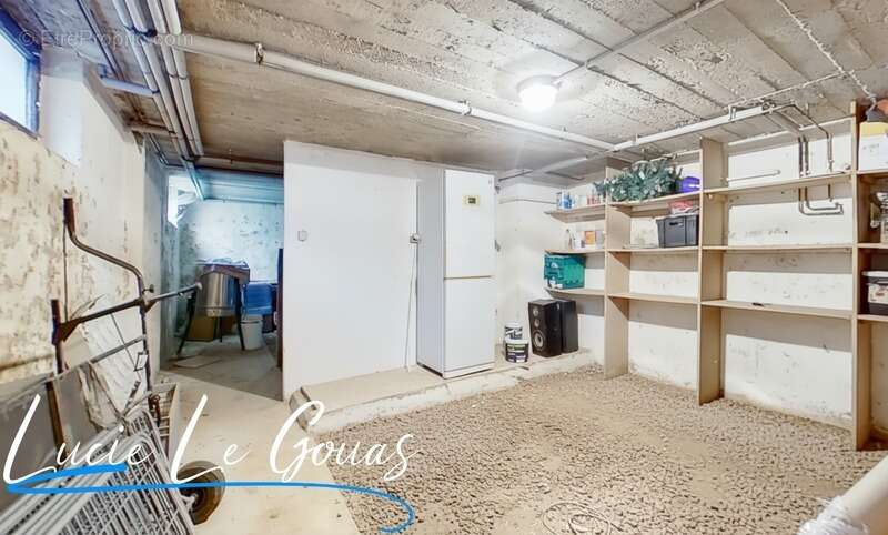 Maison mitoyenne de 97m² avec dépendances de 70m² au sol - photo 10