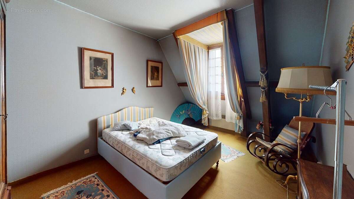 Maison à VILLECOMTAL