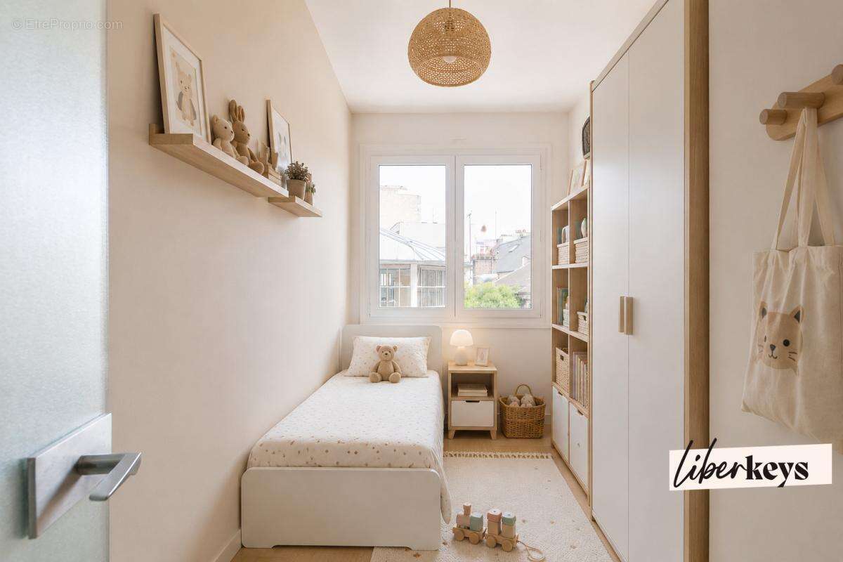 Appartement à PARIS-16E