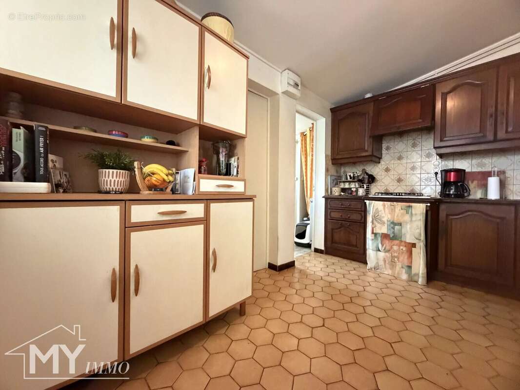 Maison à SAINT-LAURENT-DES-VIGNES