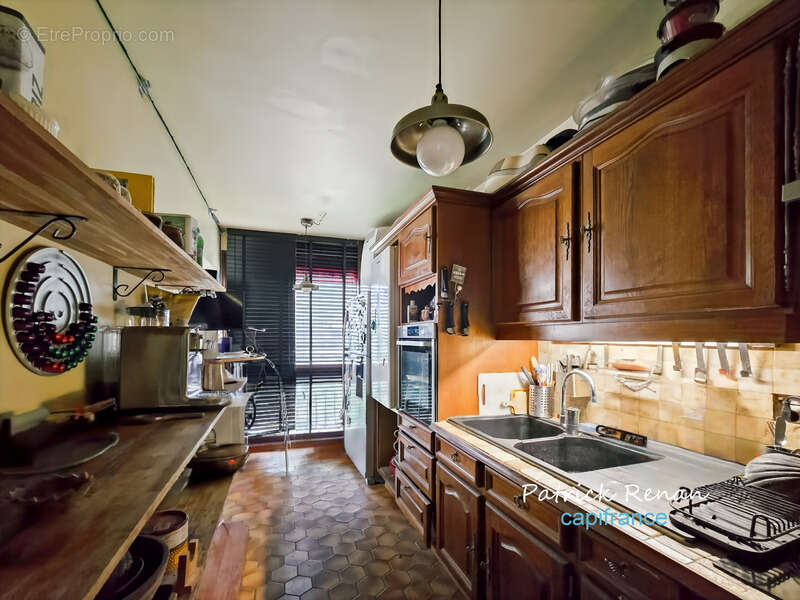 Appartement à FONTENAY-LE-FLEURY