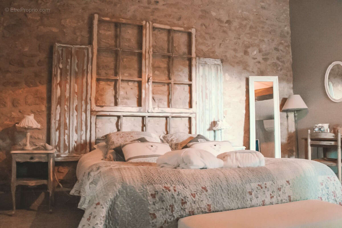 Maison à L'ISLE-SUR-LA-SORGUE