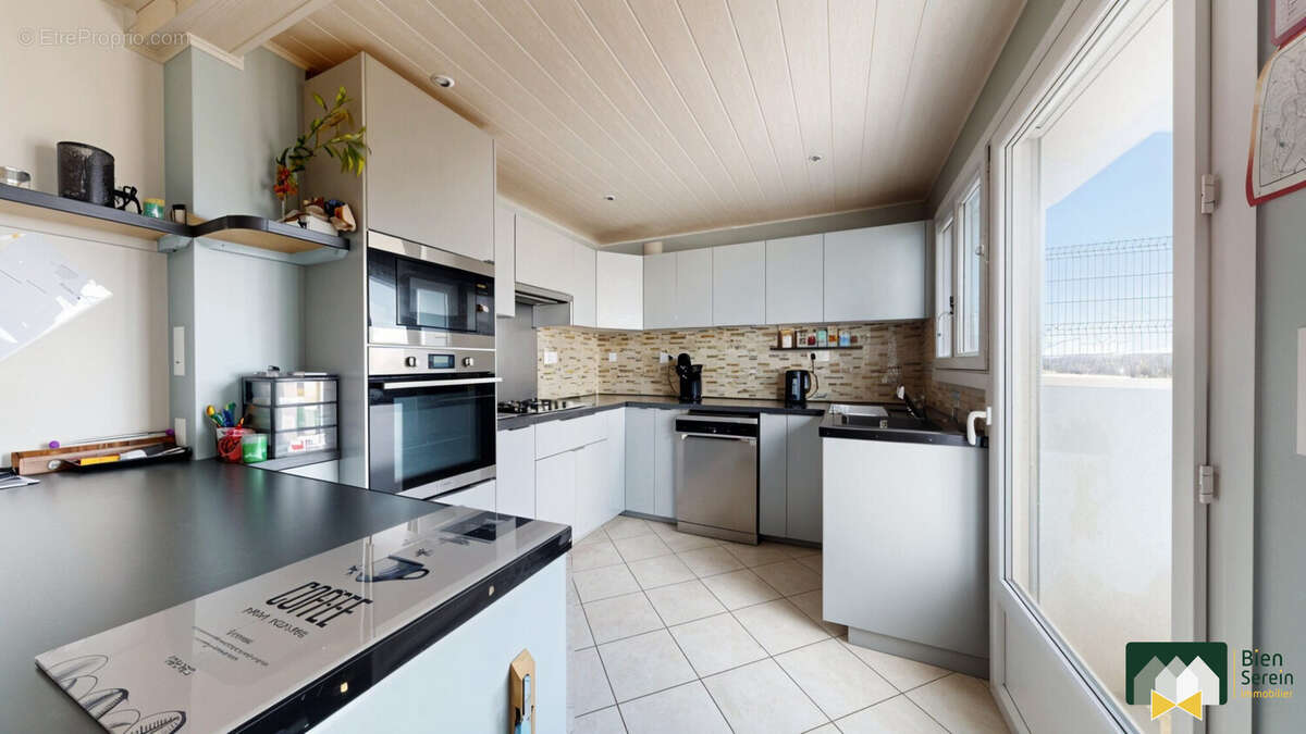 Cuisine - Maison à CHUISNES