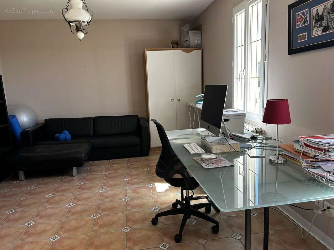 Maison à ALLAS-BOCAGE