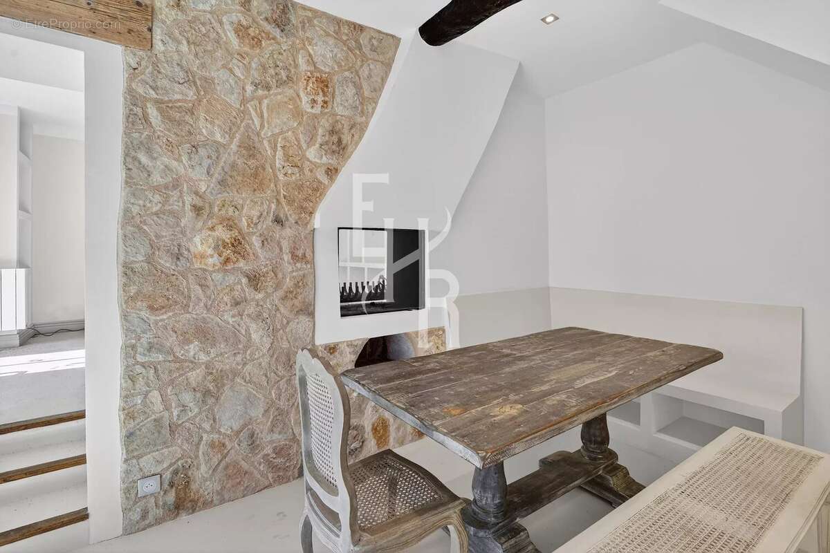 Appartement à MOUGINS