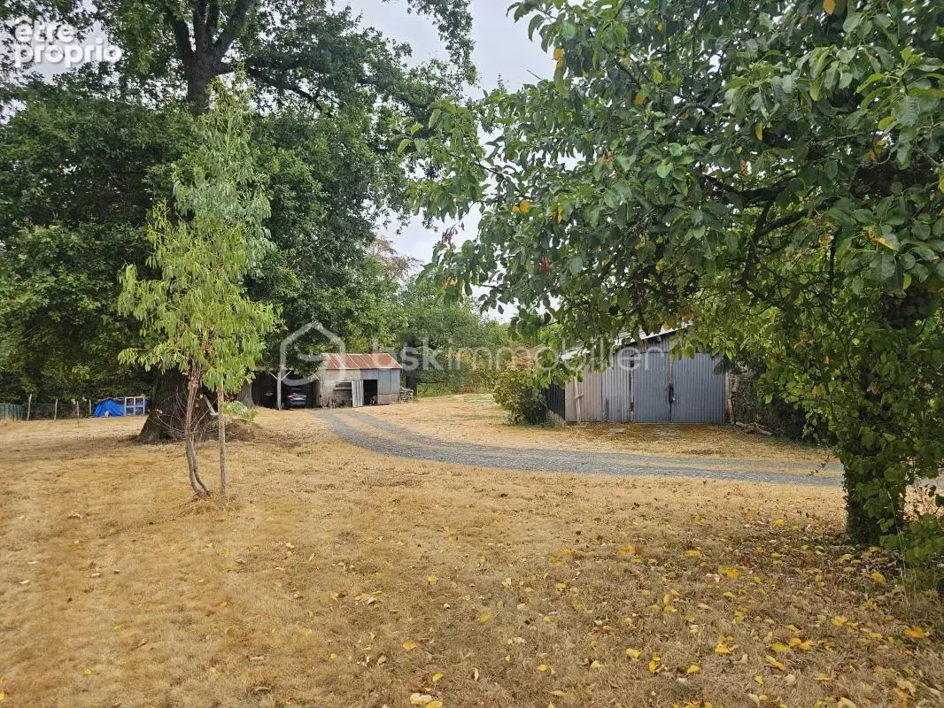 COUP DE CŒUR – Longère rénovée, 5 chambres, grange et 2 000 m² de terrain près de Redon - photo 18