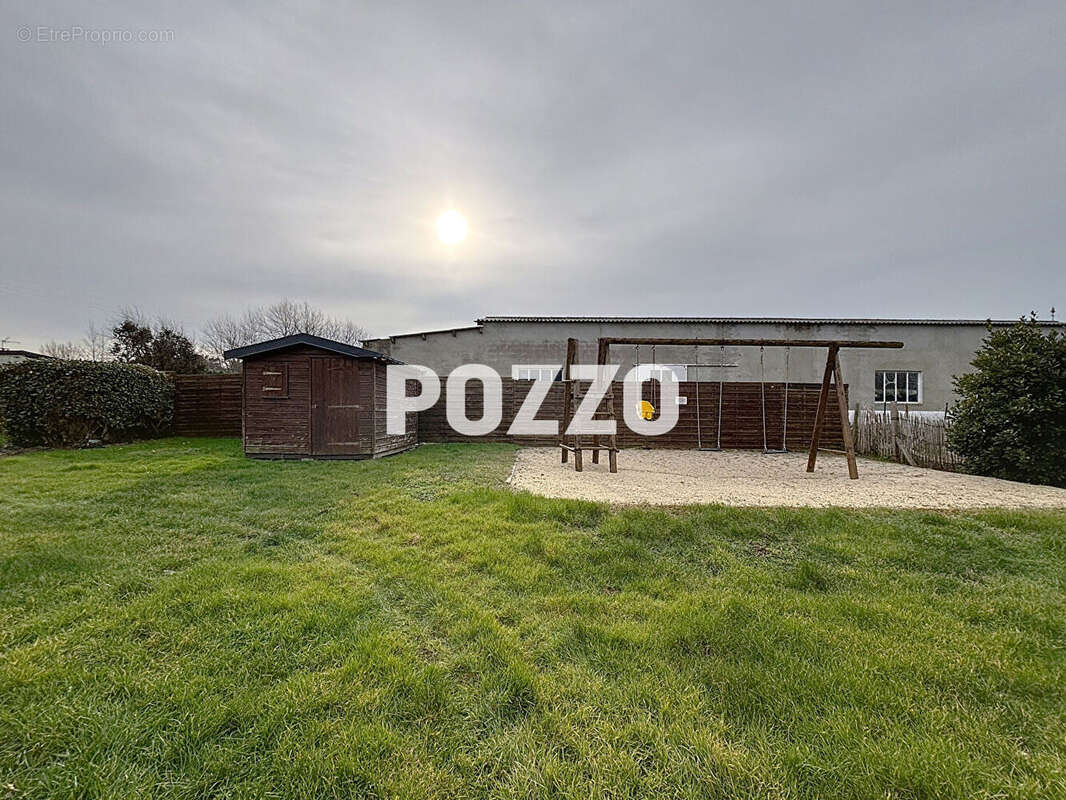 Maison à AGON-COUTAINVILLE