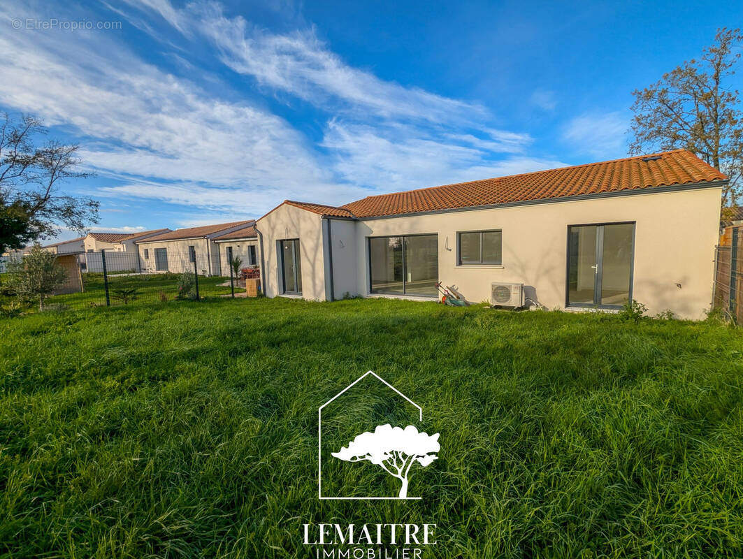 Maison à SEMUSSAC
