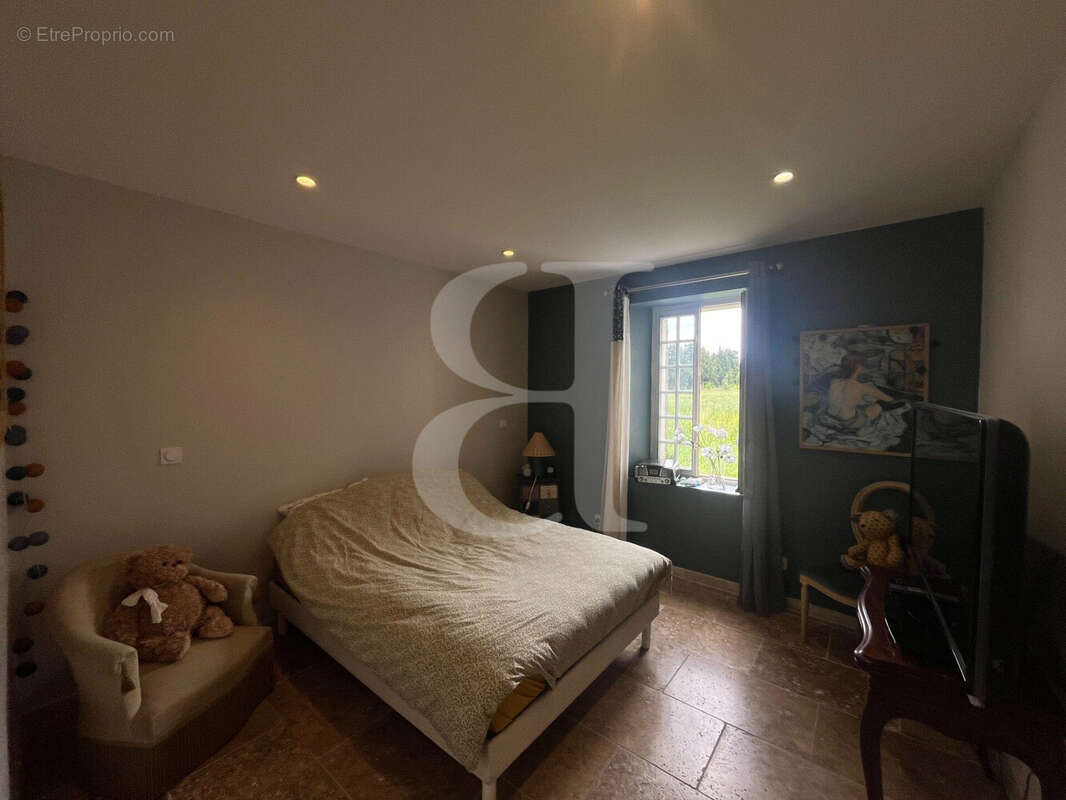 Maison à PERNES-LES-FONTAINES