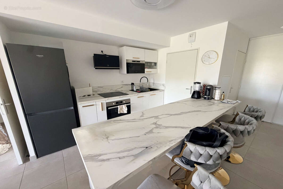 Appartement à ROGNAC