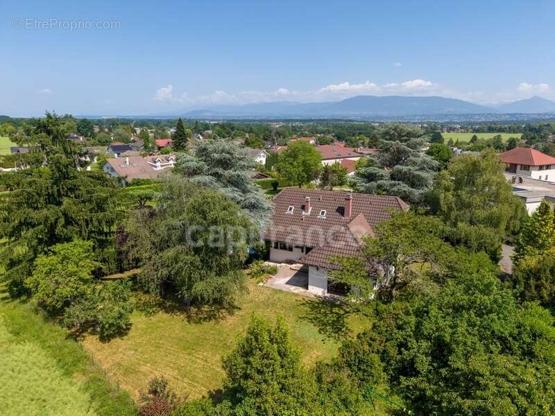 Maison à PREVESSIN-MOENS