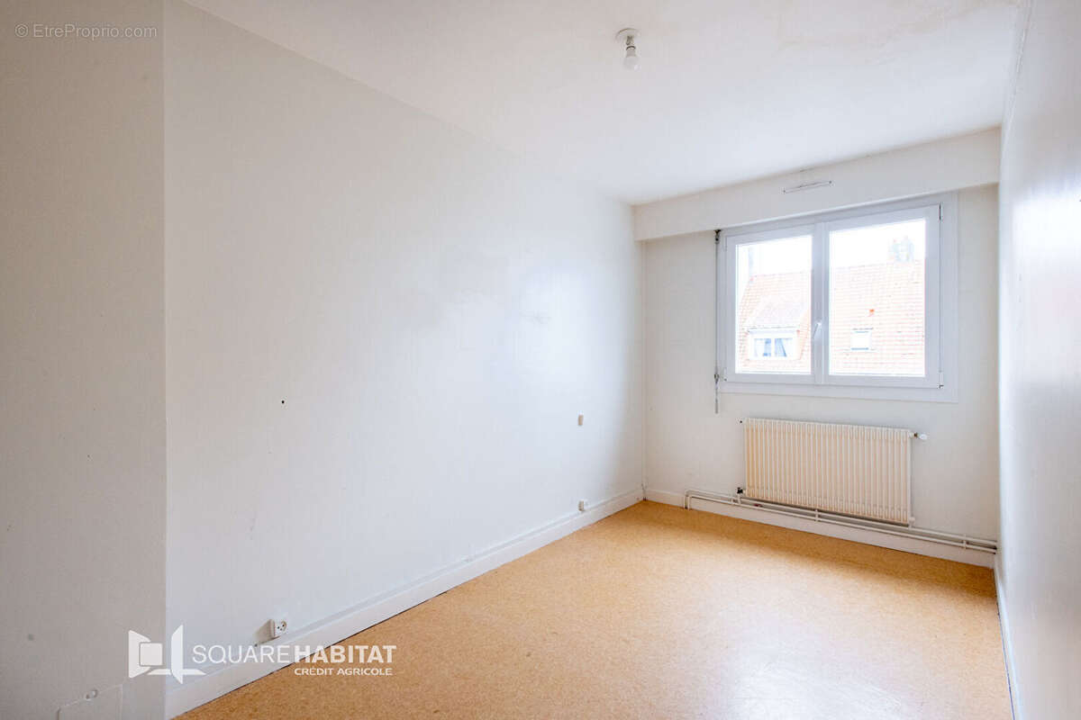 Maison à SAINT-MARTIN-BOULOGNE