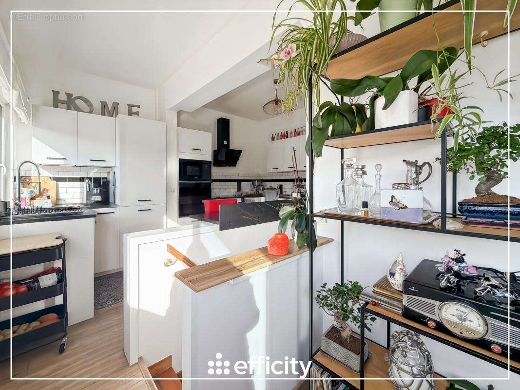 Maison à CHAMPS-SUR-MARNE