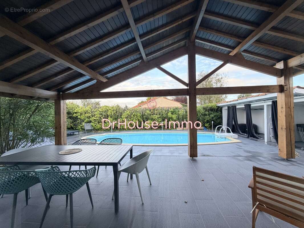 Maison à SAINT-LOUBES