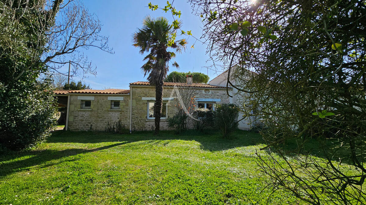 Maison à PORT-DES-BARQUES