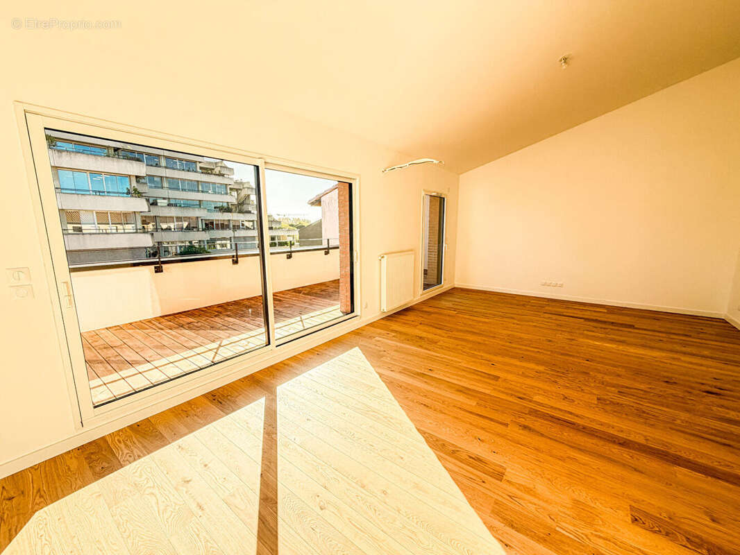 Dernier etage grande terrasse - photo 7