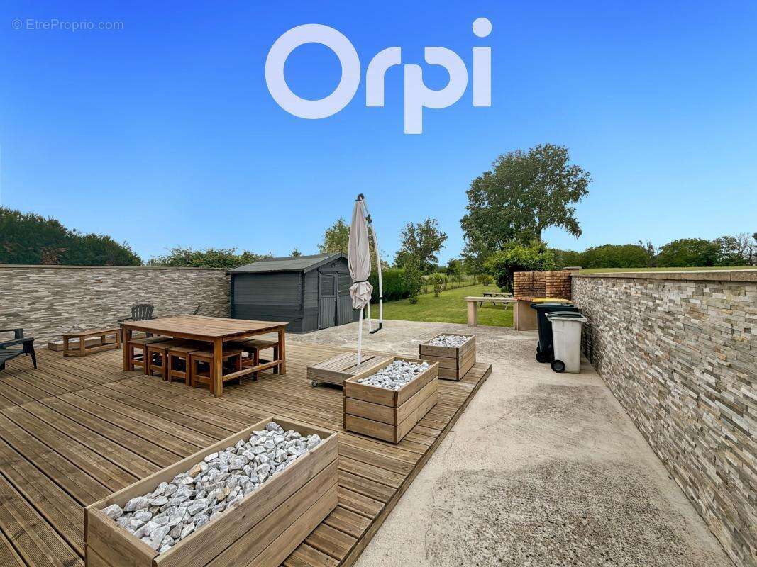 Maison À Vendre proche d’Estrées, secteur résidentiel et commodités à proximité - photo 11