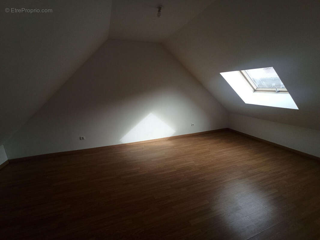 Maison à BRUAY-LA-BUISSIERE