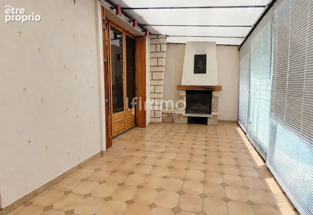 Maison 6 pièces garage et dépendances - photo 4