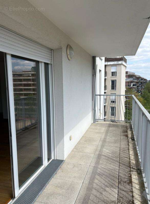 Appartement à VELIZY-VILLACOUBLAY