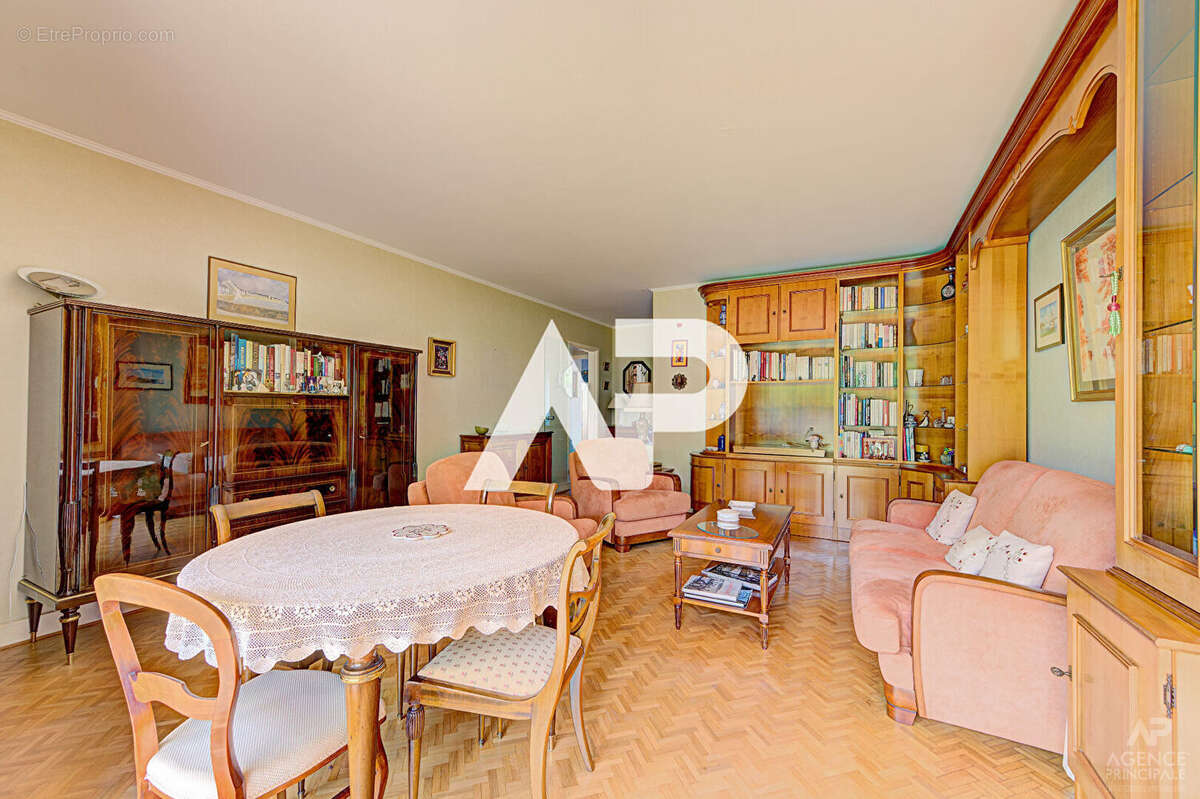 Appartement à RUEIL-MALMAISON