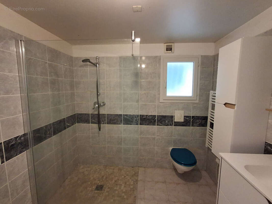 Appartement à ROGNAC