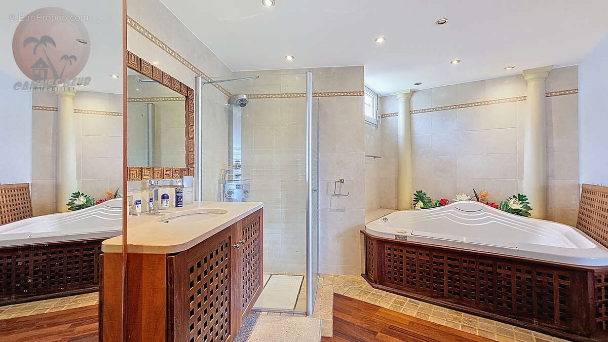 Appartement à LE CANNET