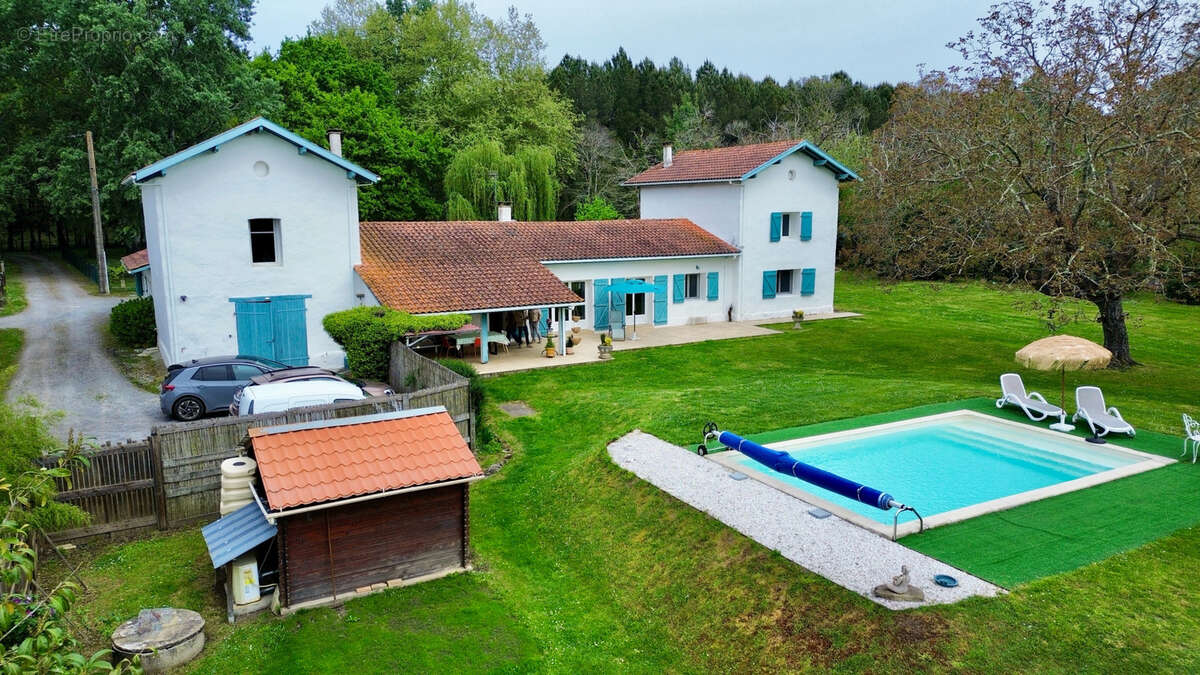 Maison à BENESSE-MAREMNE
