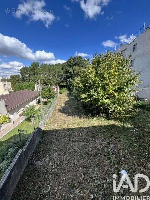 Photo 2 - Terrain à VILLEJUIF