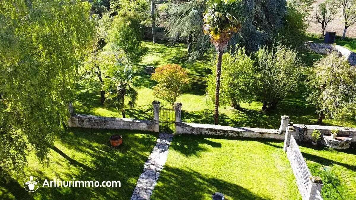 Maison à SAINT-MARTIAL