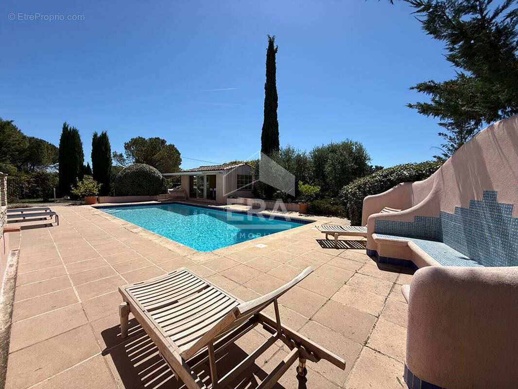Maison à SAINT-MAXIMIN-LA-SAINTE-BAUME
