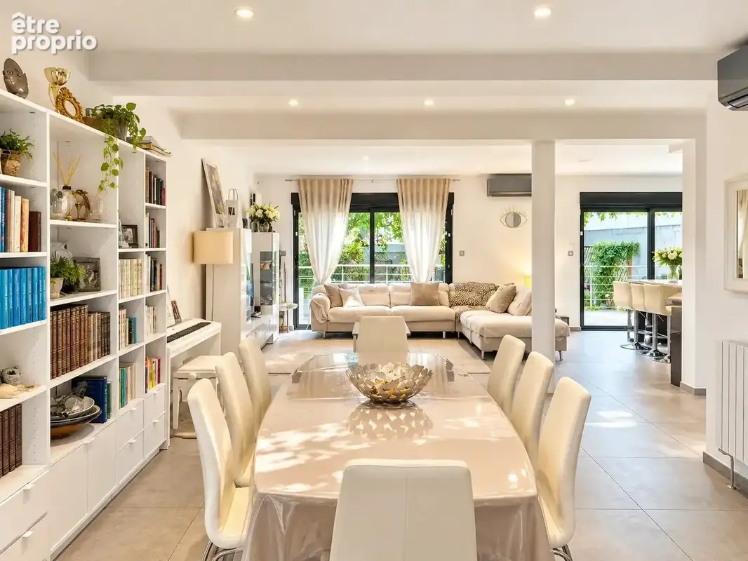 Joinville-le-Pont, Maison moderne avec terrasses et jardin - photo 2