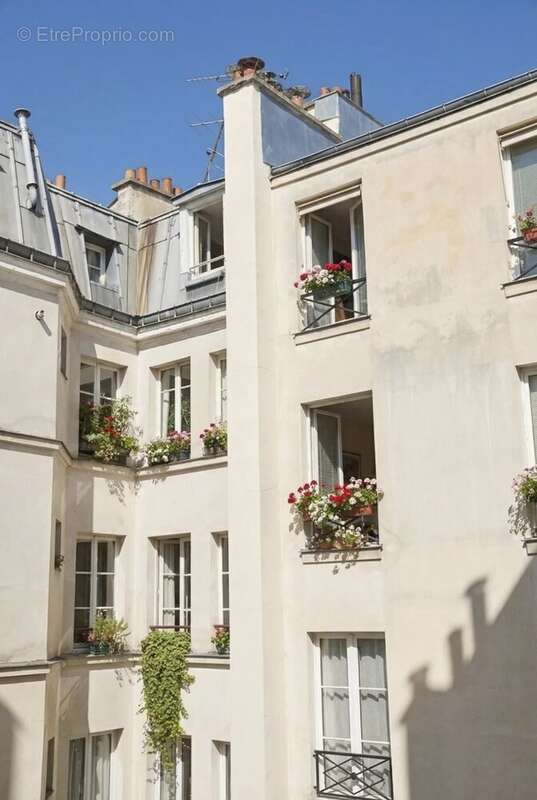 Appartement à PARIS-6E