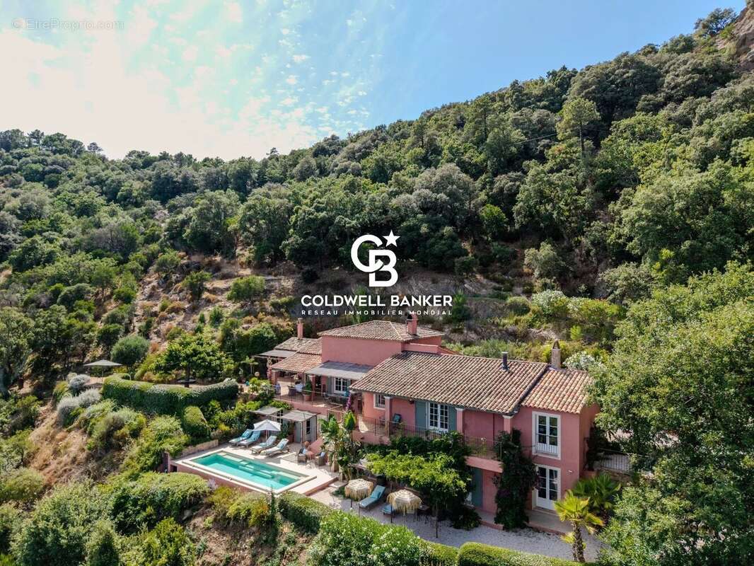 Confort, vue & authenticité et seulement 25 minutes de ST TROPEZ - photo 20