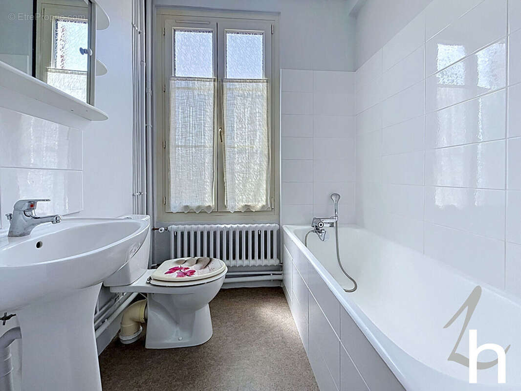 Maison à AUTHIE