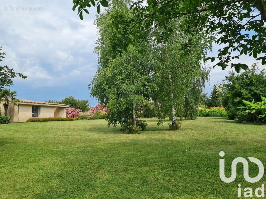 Photo 3 - Maison à CHOMERAC