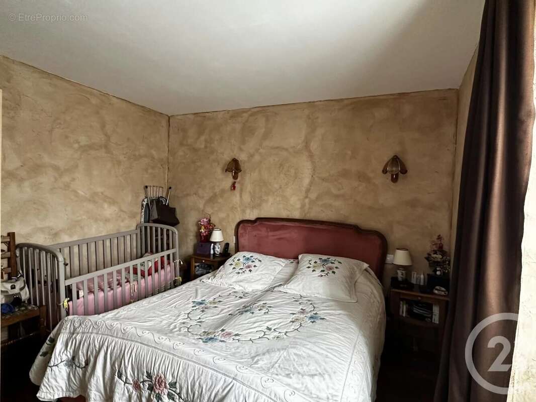 Maison à ROMAZIERES