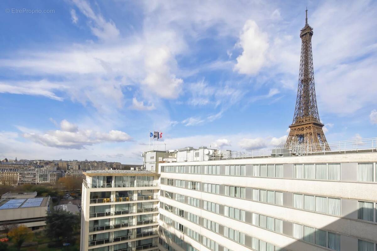 Appartement à PARIS-15E