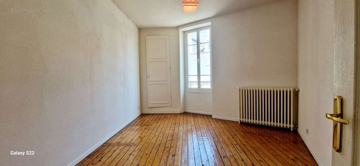 Maison à MONTLUCON