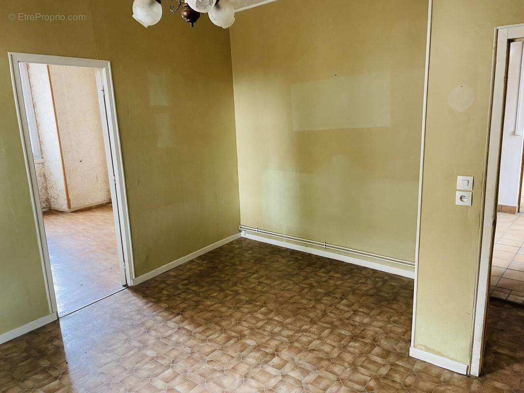 Appartement à ANGERVILLE