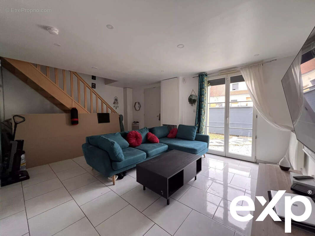 Maison à DAMMARTIN-EN-GOELE