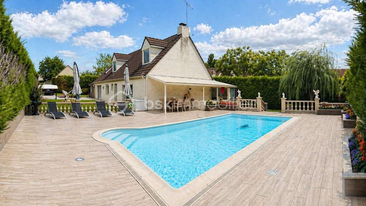 Maison à PERIGNY