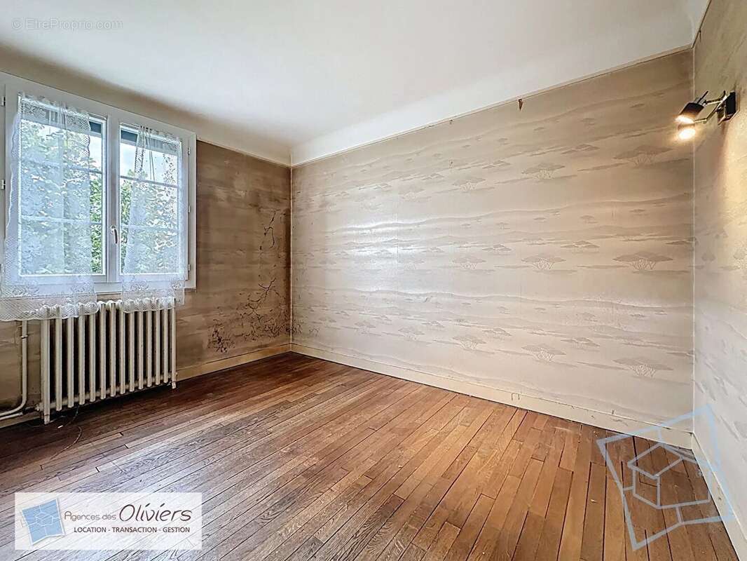 Maison Voisins Village - 68.22 m2 + Sous-sol Total et Atelier indépendant sur Terrain de 500m² - photo 14
