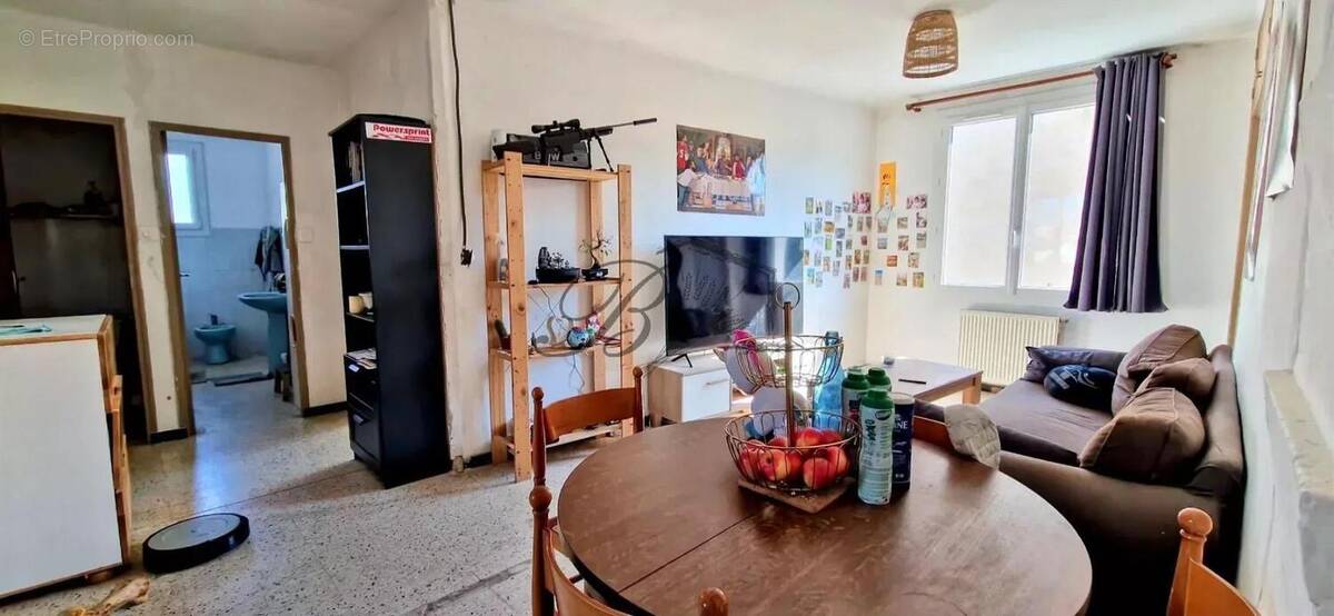 Maison à LA BASTIDE-DES-JOURDANS