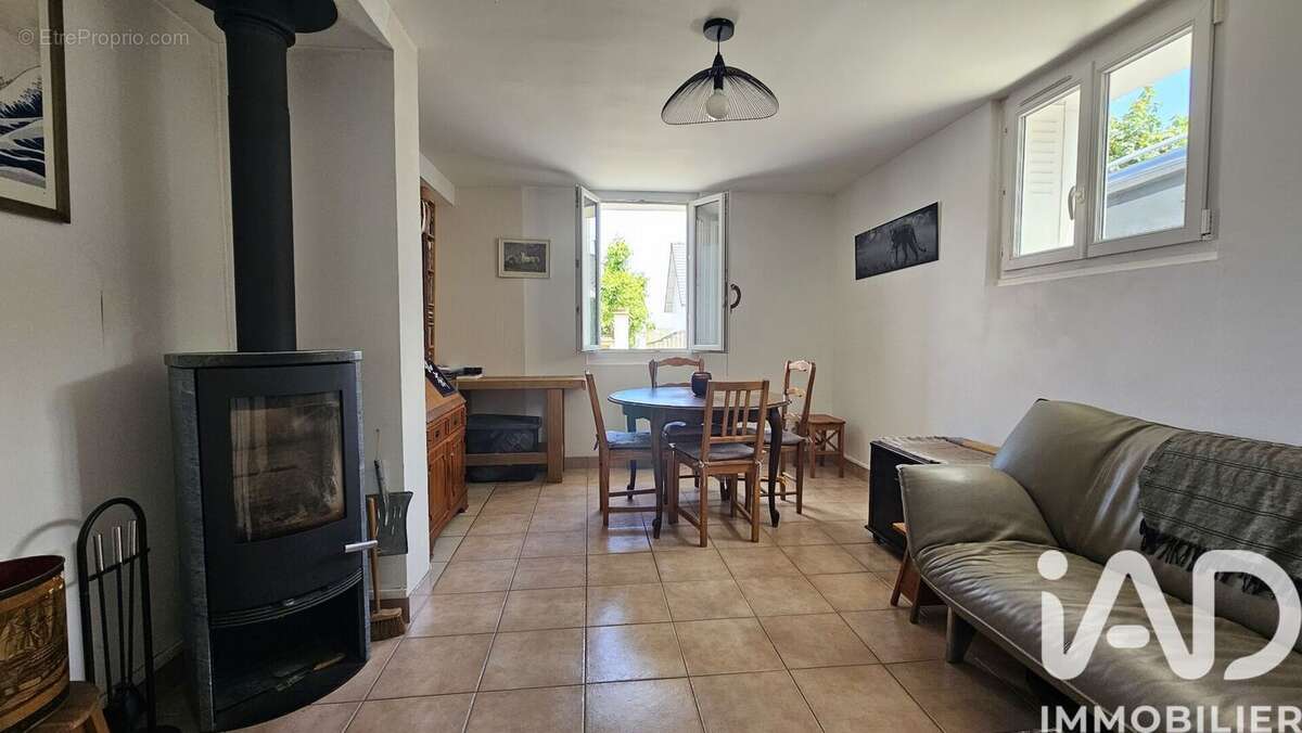 Maison 49 m² à Morainvilliers  - photo 2