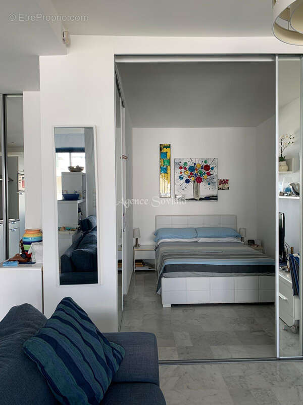 Appartement à MANDELIEU-LA-NAPOULE