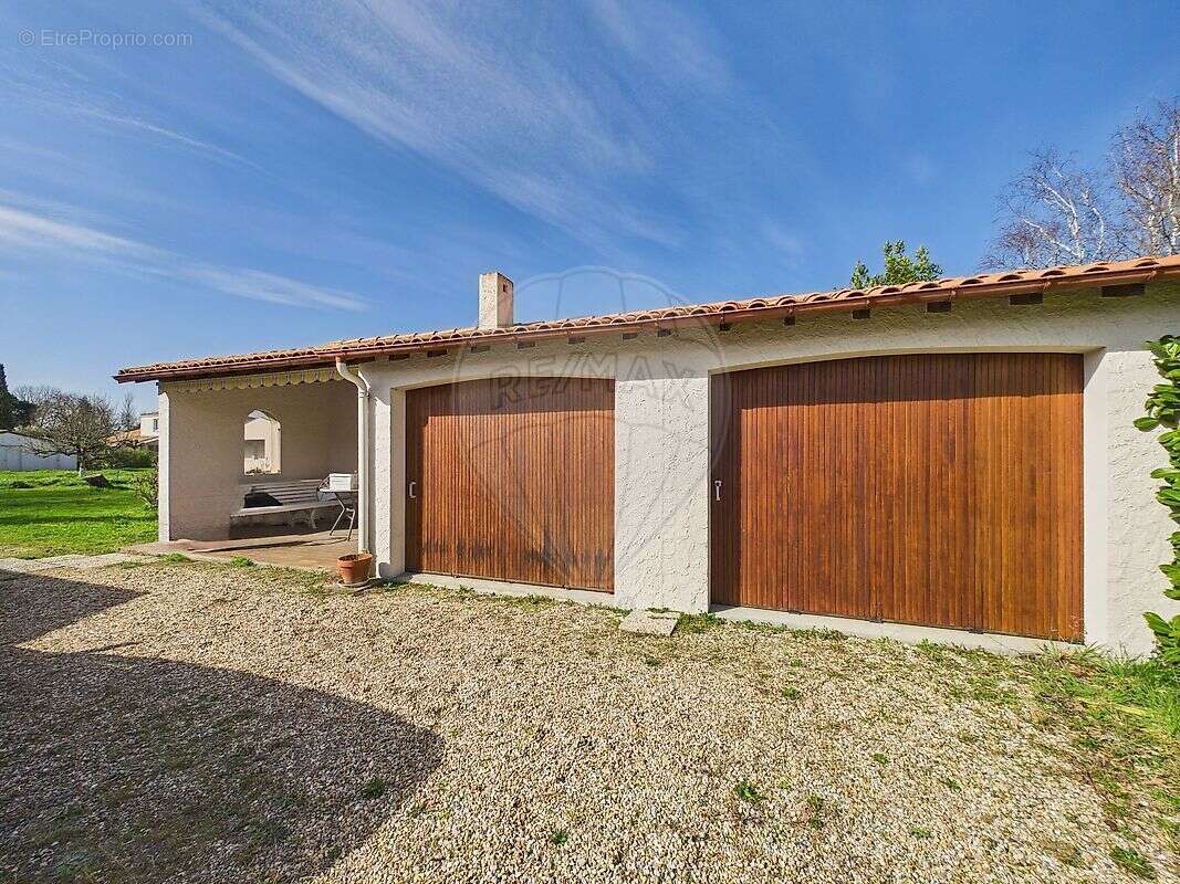 Maison à LES MATHES