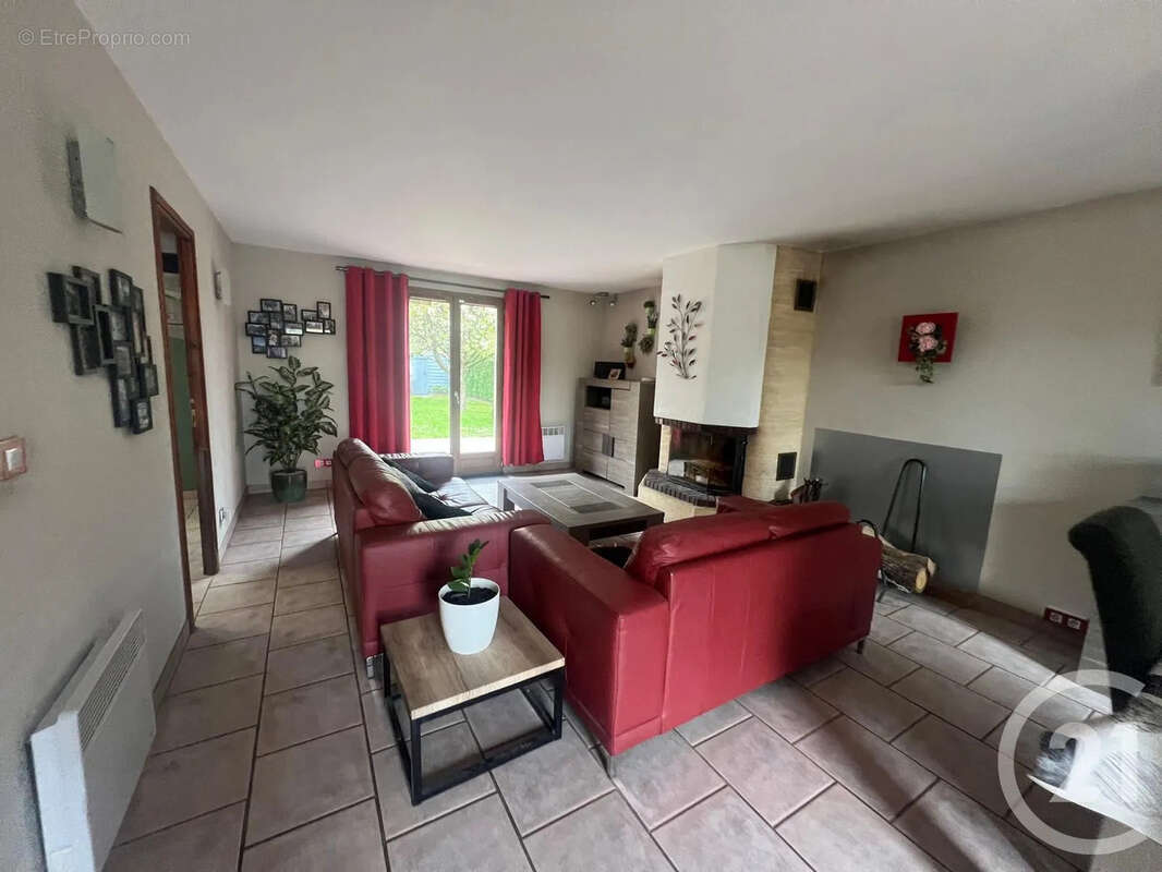 Maison à DAMMARTIN-EN-GOELE