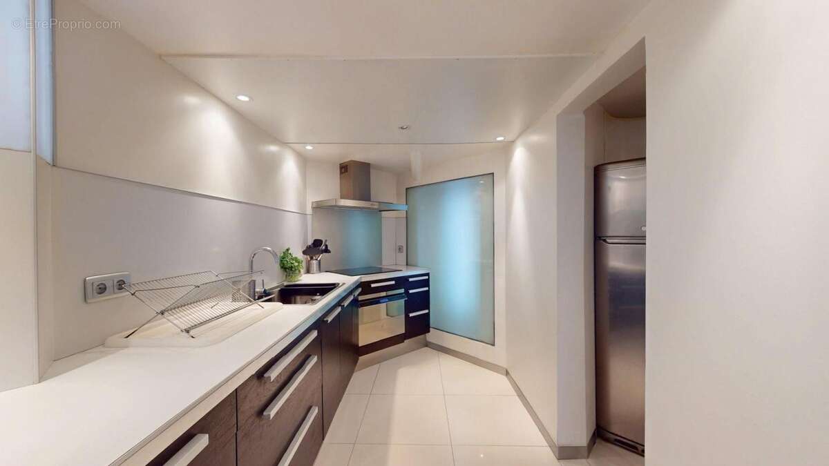 Appartement à PARIS-19E